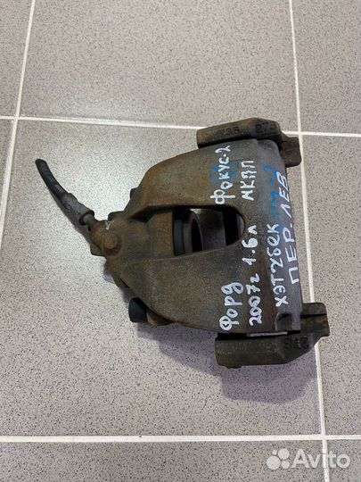 Суппорт передний левый Ford Focus 2 2007 г