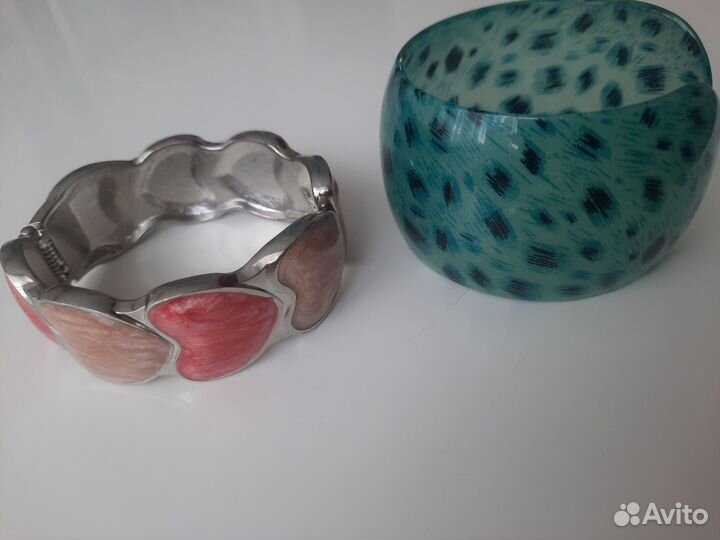 Подвески, серьги, браслеты новые разные