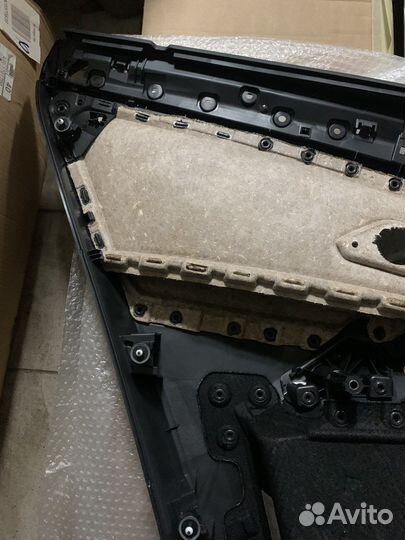 Обшивка двери Tiguan NF Тигуан нф