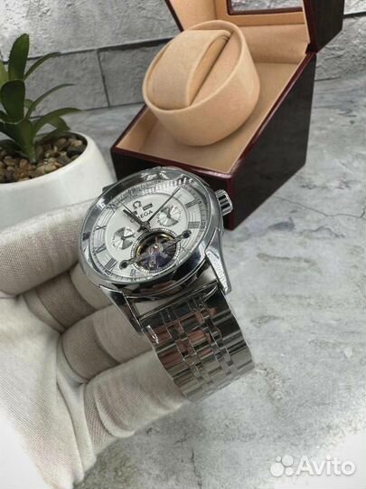 Часы мужские механические Omega