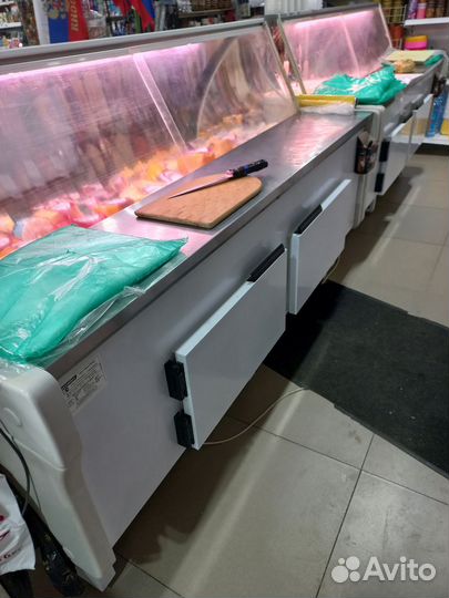 Продам витрины