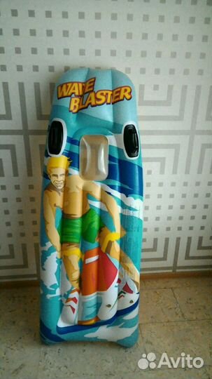 Матрас надувной для плавания