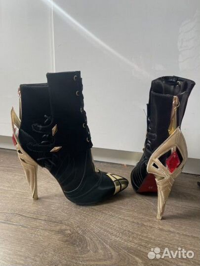 Косплей Арлекино с обувью