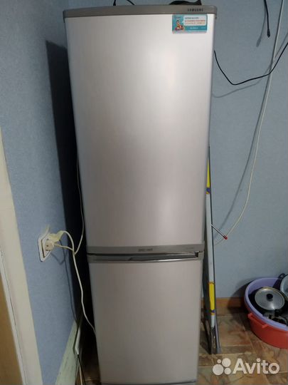 Продается холодильник
