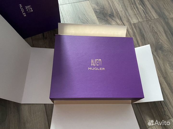 Декоративная коробка