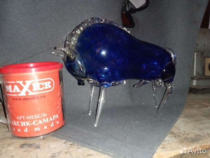 Бычек из стекла