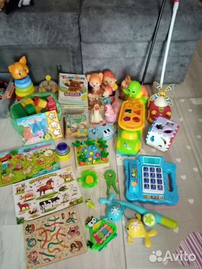 Развивашки, книжки и игрушки для малышей
