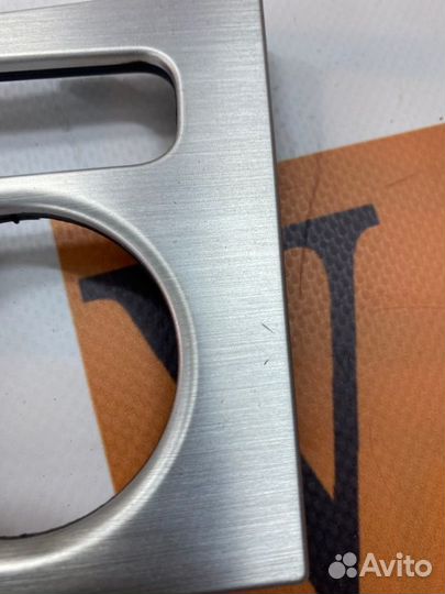 Накладка центральной консоли Vw Passat B6 3.2 2007