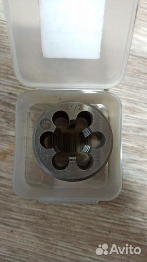 Метчики и плашки