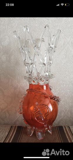 Ваза ручной работы из стекла