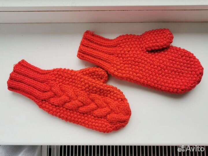 Комплект шапка и варежки оранжевые