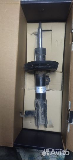 Стойка амортизатора