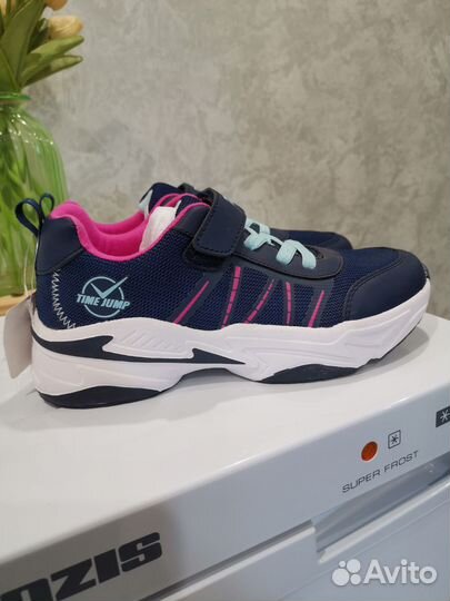 Кроссовки 31, 35р