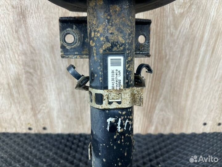 Амортизатор подвески передний правый Skoda Fabia