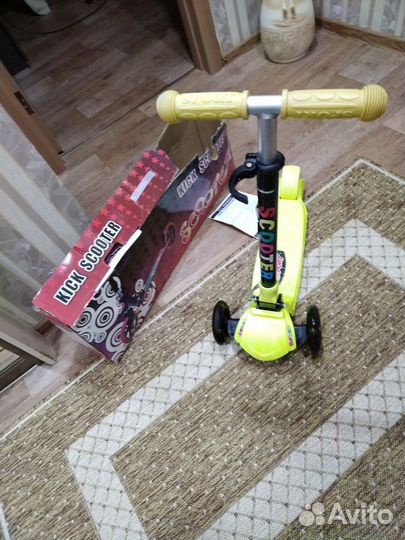 Самокат детский трехколесный бу