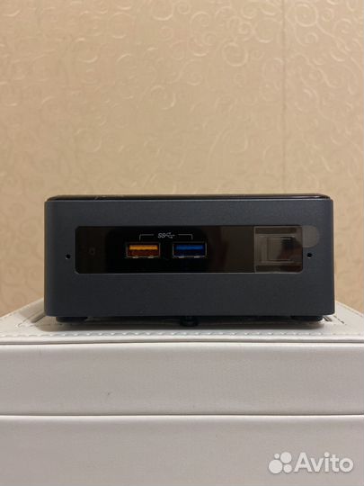 Мини пк Intel NUC 7cjyhn2