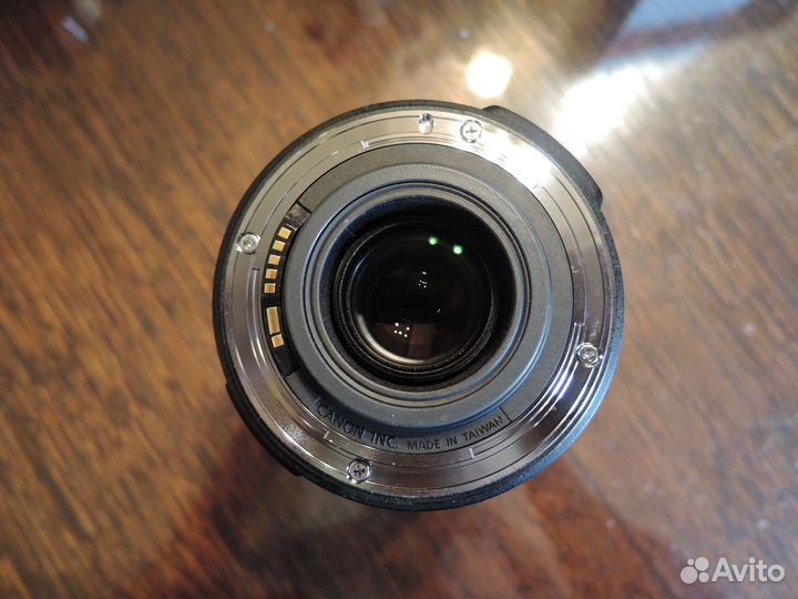 Объектив Canon zoom lens EF-S 18-200 mm 1:3.5-5.6