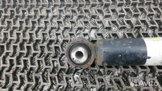 Амортизатор задней балки skoda octavia A7 (1NT16LX