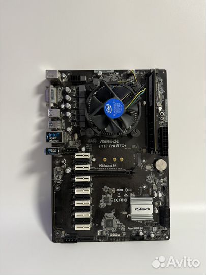 Материнская плата с процессором и памятью