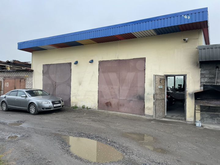 Гараж, > 30 м²