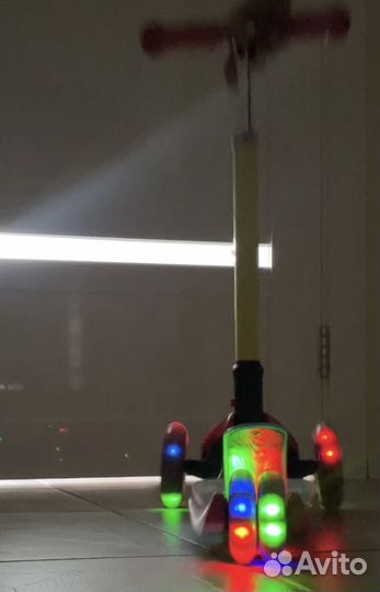 Складной самокат barbie со светящимися колесами