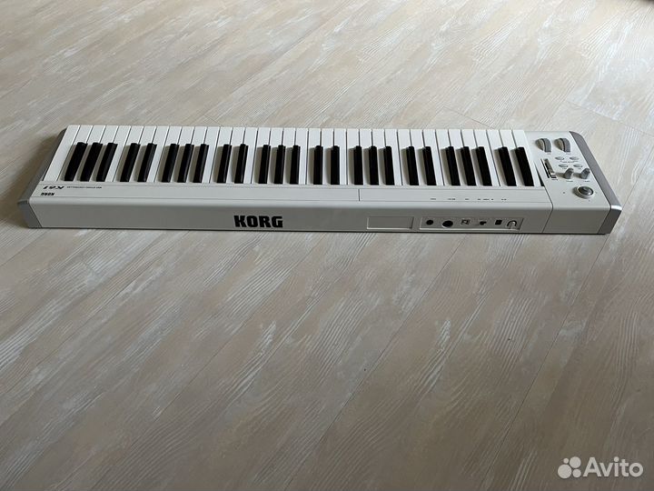 Korg K61 midi-клавиатура, 61 клавиша