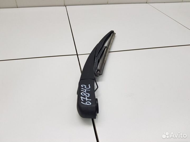 Поводок стеклоочистителя задний