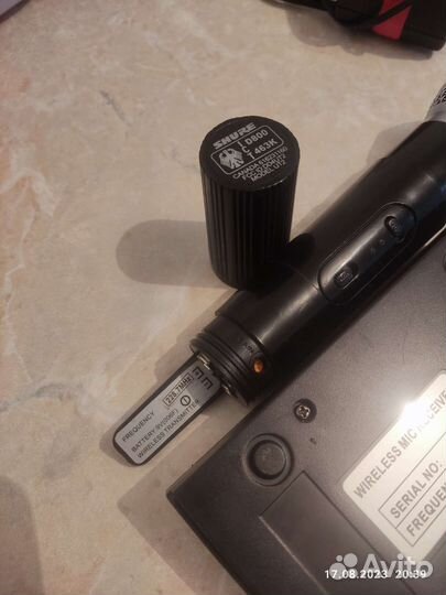 Радиомикрофон shure SH-200
