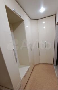 2-к. квартира, 50 м², 2/10 эт.