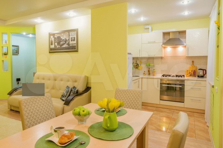 2-к. квартира, 52 м², 1/9 эт.