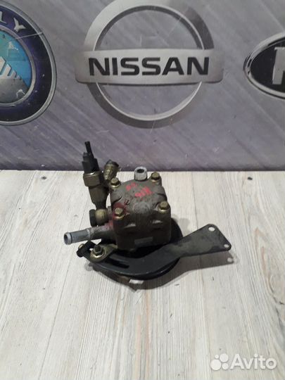Насос гур гидроусилителя руля Nissan almera N16
