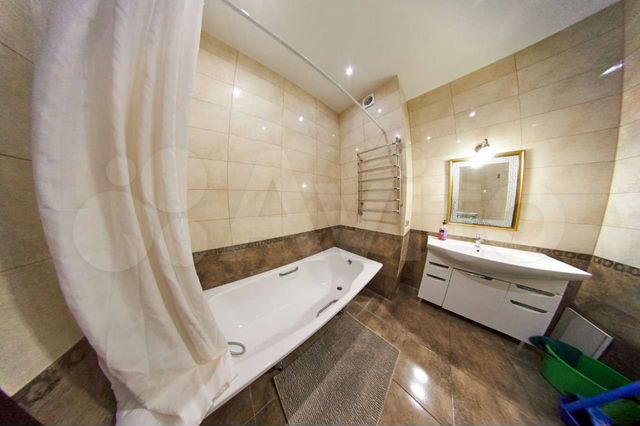 2-к. квартира, 90 м², 5/16 эт.