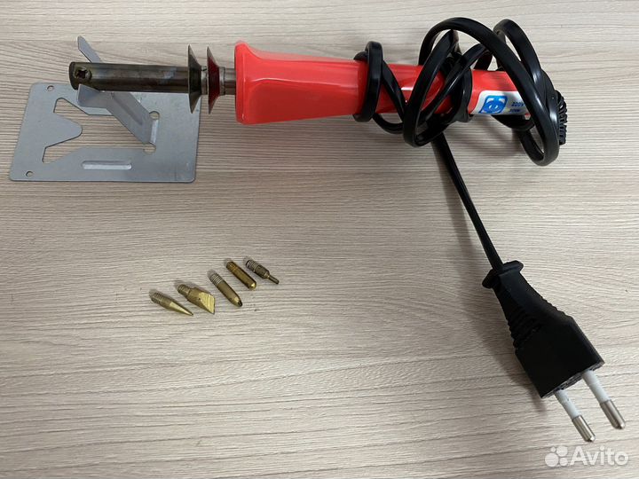 Выжигатель по дереву с 5 насадками