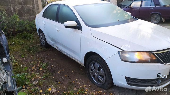 Домкрат С польным набором для Skoda Rapid