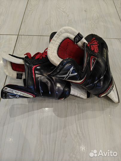 Хоккейные коньки bauer vapor 1x