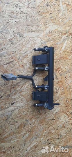 Топливная рампа в сборе peugeot 206 / citroen