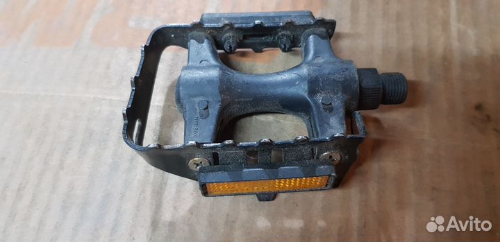 Только левая педаль Feimin 102x77 мм (FP-915)