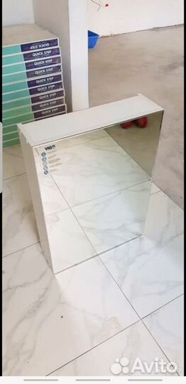 Шкафчик в ванную