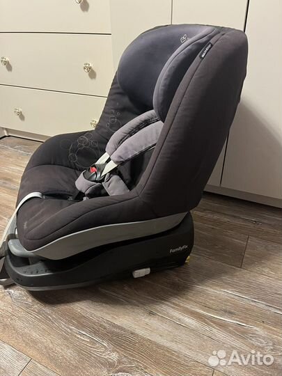 Детское автокресто maxi-cosi