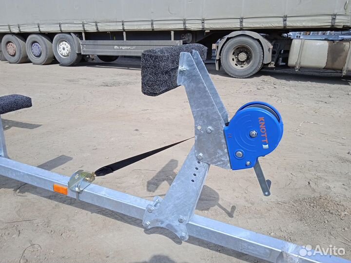 Новый лодочный прицеп мзса 81771С.012