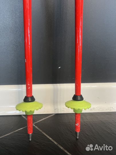 Горнолыжные детские палки Leki 90 с темляками