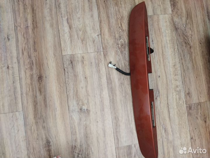 Накладка крышки багажника Nissan Note E 11