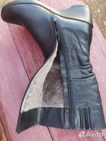 Зимние женские сапоги 38