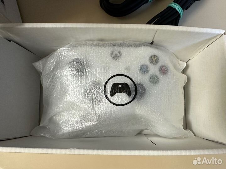 Xbox One S 1tb с дисководом