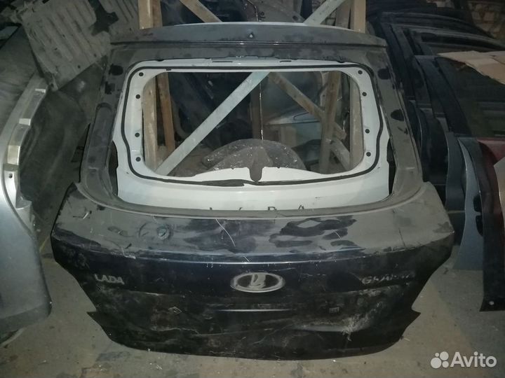 Дверь багажника LADA Granta Liftback цвет черный