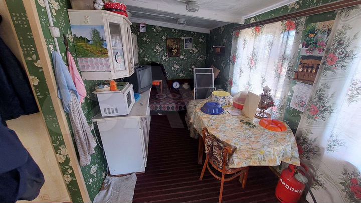 Дом 30 м² на участке 6 сот.