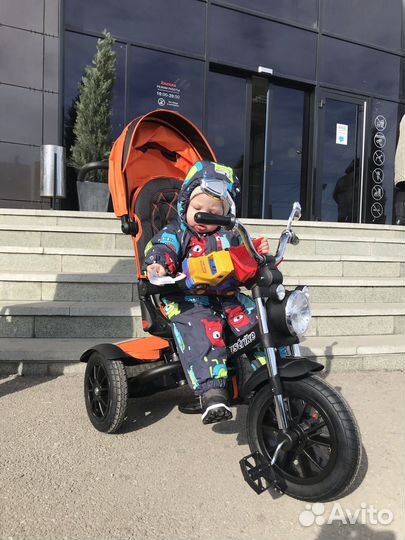 Детский трехколесный велосипед со светомузыкой