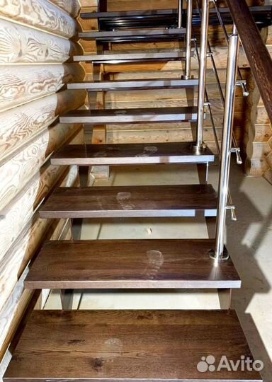 Лестничиный металлокаркас