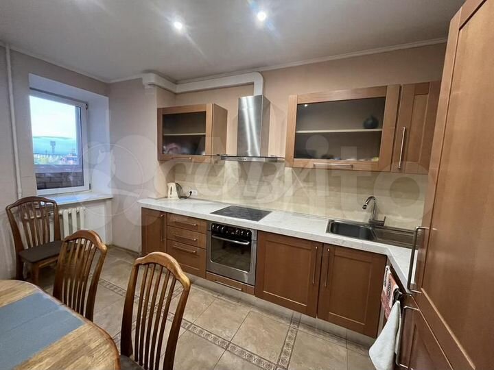 3-к. квартира, 92 м², 6/14 эт.