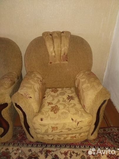 Мягкий уголок, кресло